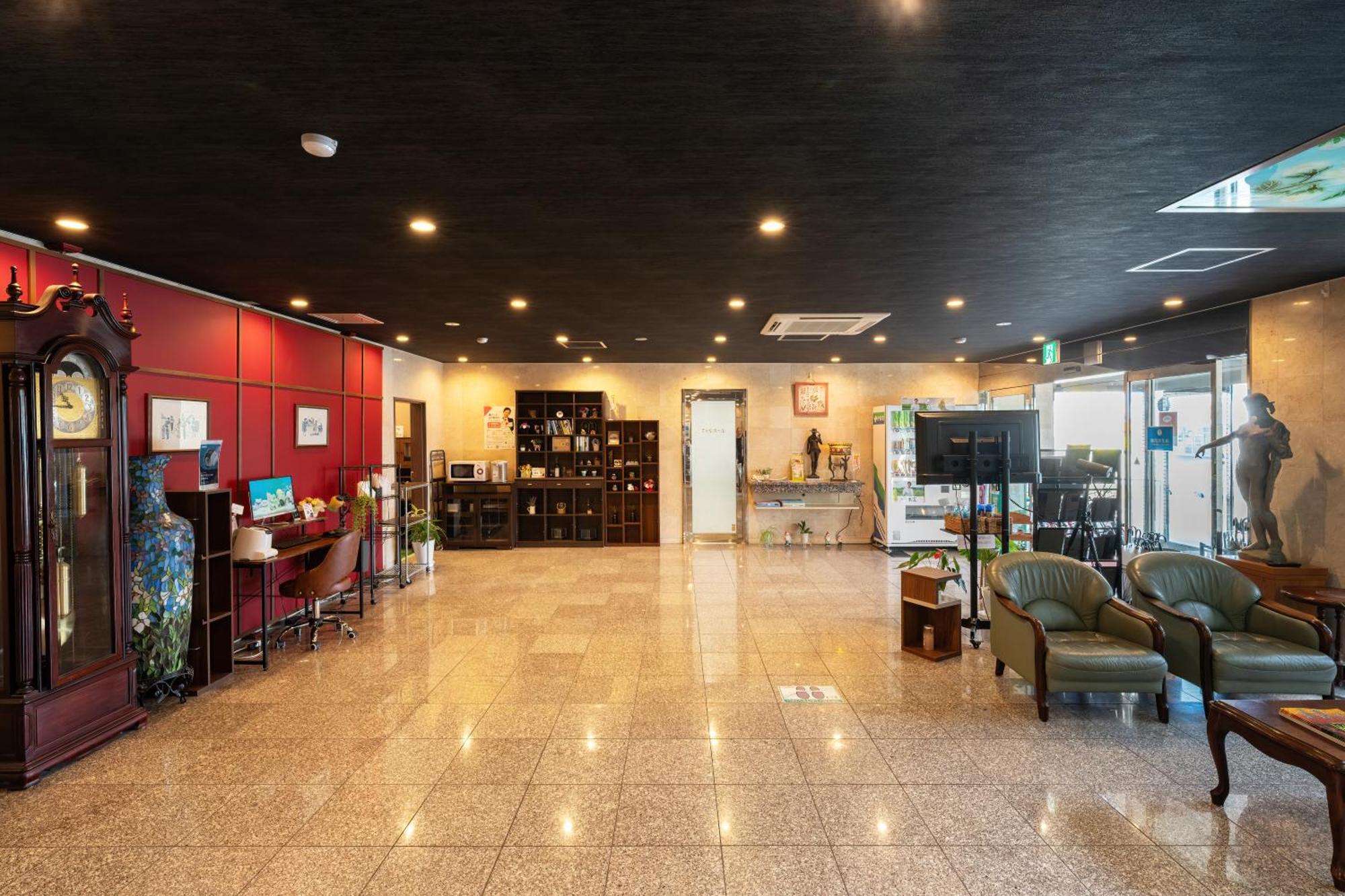 Omura Central Hotel Exterior foto